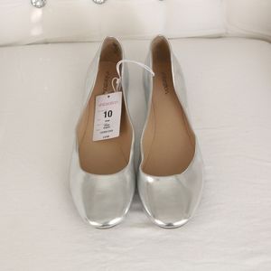 Xhilaration Shiny Silver Flats